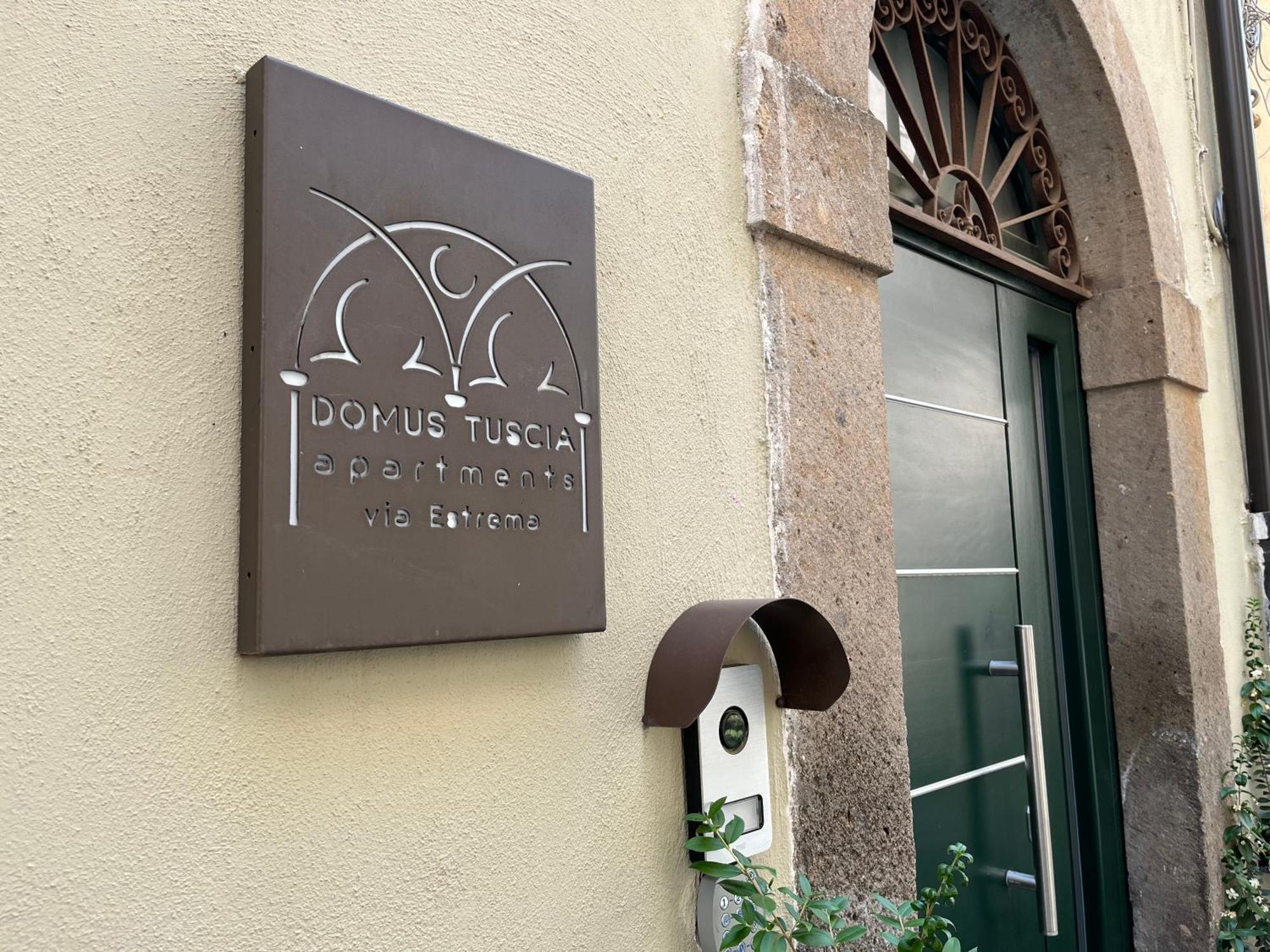 DOMUS TUSCIA APARTMENTS Via Estrema 2 Viterbo Exterior foto
